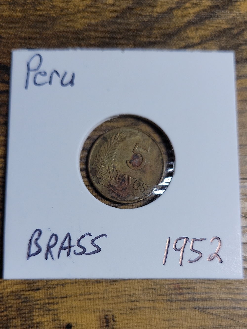 Vintage 1952 Peru 5 Centovos Coin- Brass Tones